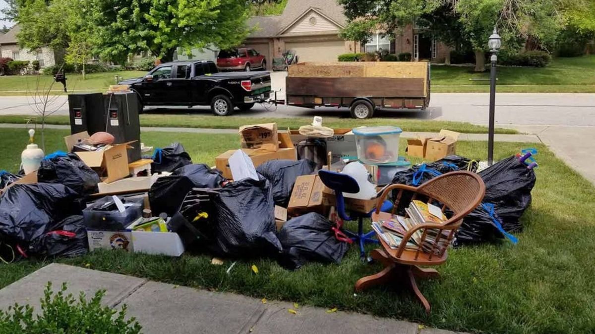 Complete Backyard Junk Removal Services​