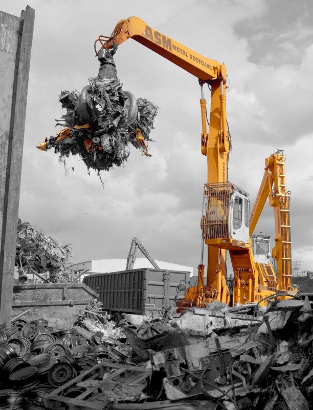 Commercial Metal Removal & Recycling Services